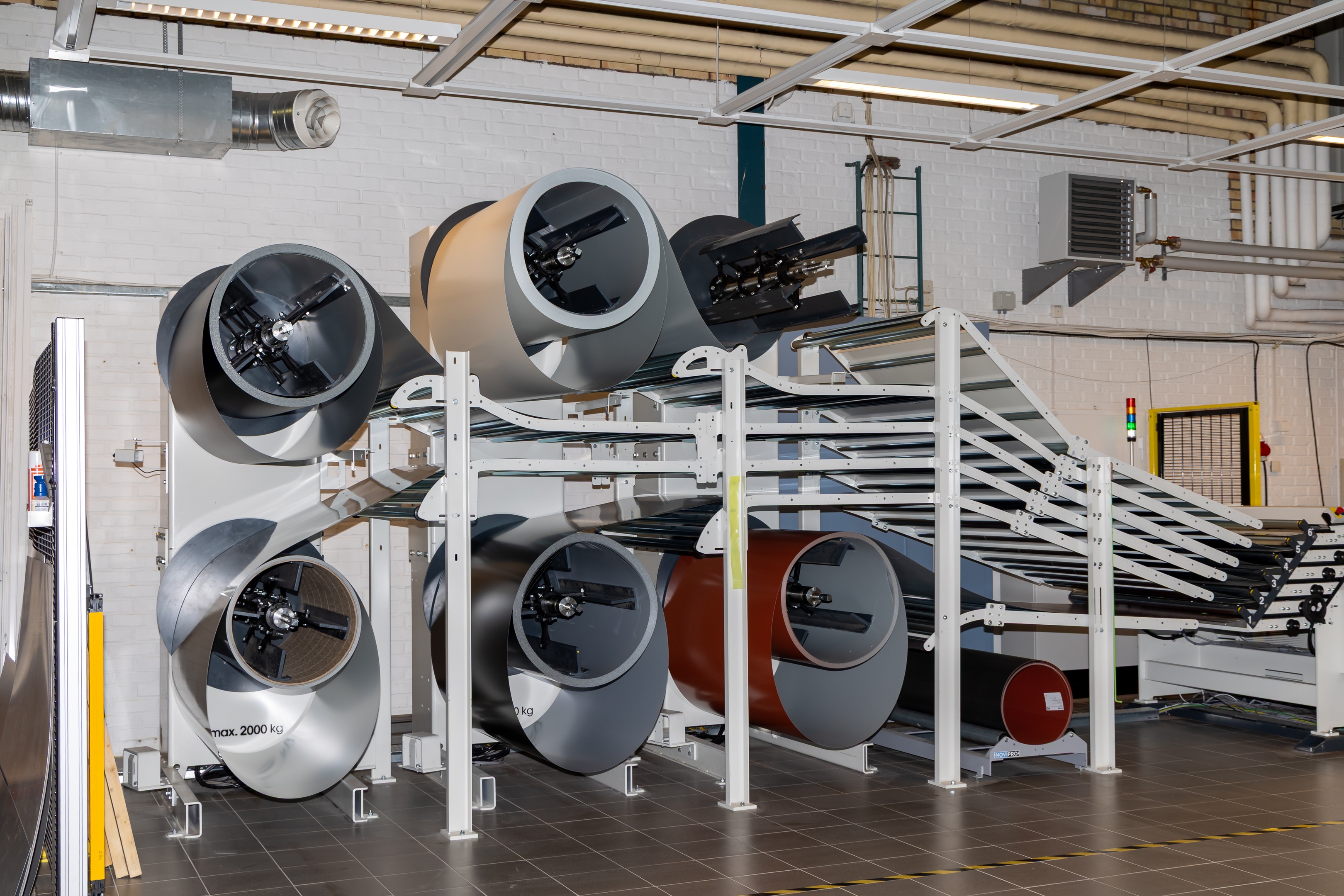 Vår verkstad som gör det möjligt för både takplåtar som fasadkassetter 